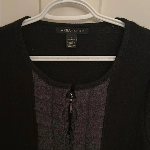 A. Giannetti Black & Grey Wool Ruffle front & bottom zip front Jacket, size M - Picture 1 of 7